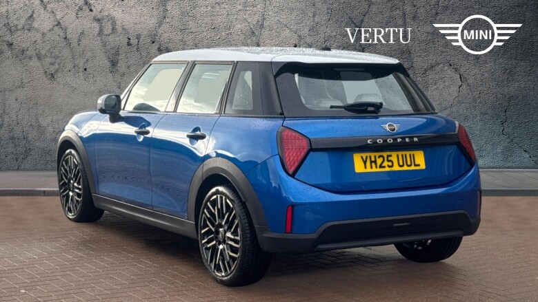 MINI Cooper 1.5 C Exclusive 5dr Auto Petrol Hatchback